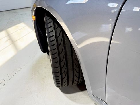 Used 2005 Porsche Boxster S image 3