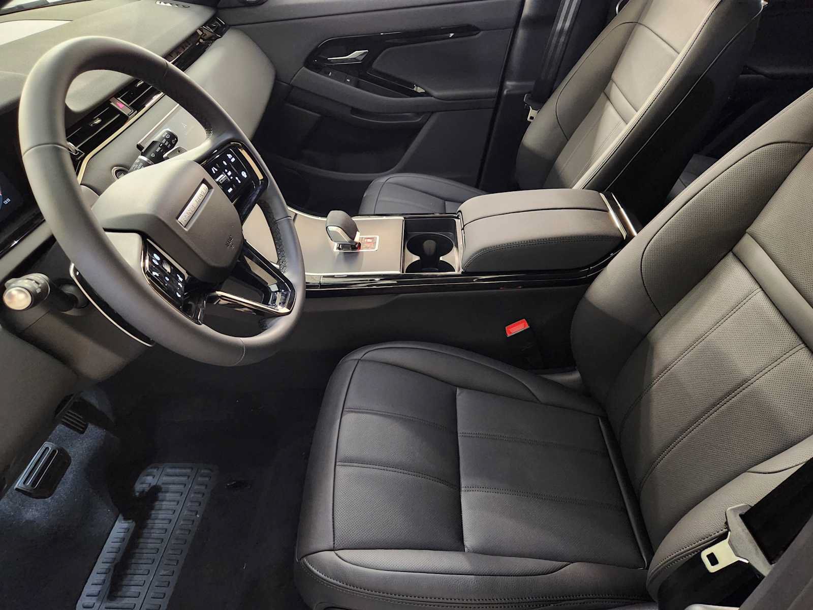New 2026 Land Rover Range Rover Evoque S AWD/4WD image 14