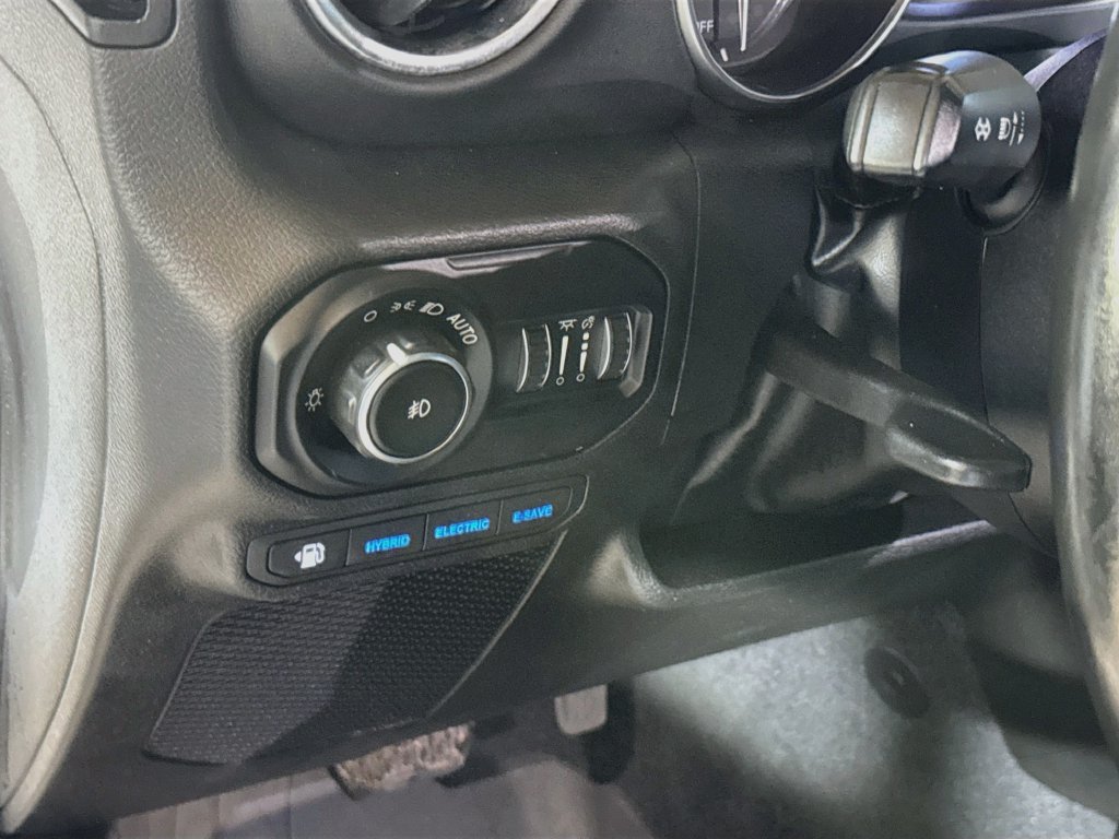 Used 2022 Jeep Wrangler Unlimited Rubicon 4xe w/ Cold Weather Group AWD/4WD image 11
