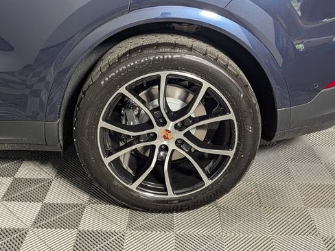 New 2026 Porsche Cayenne AWD/4WD image 12