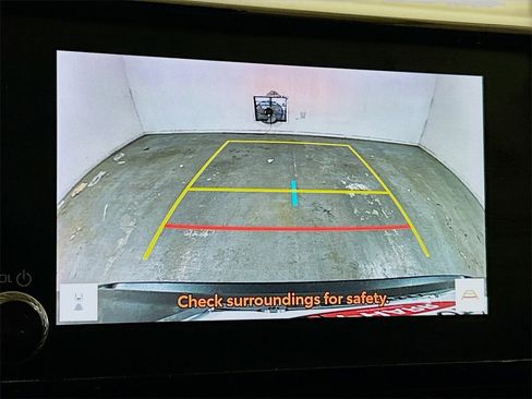 Used 2023 Toyota RAV4 LE image 11