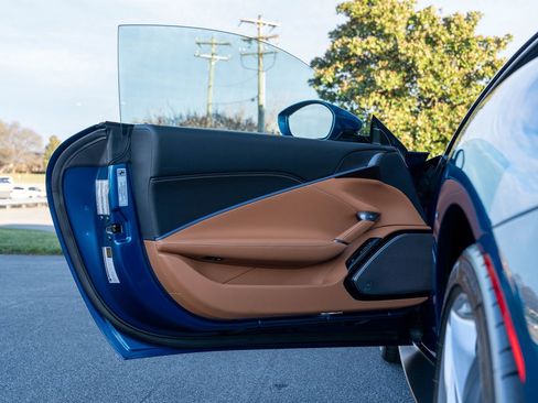 Certified 2024 Ferrari Roma image 25