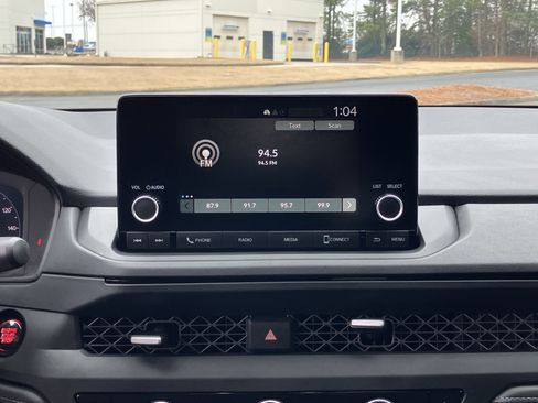 Used 2025 Honda Accord SE image 28