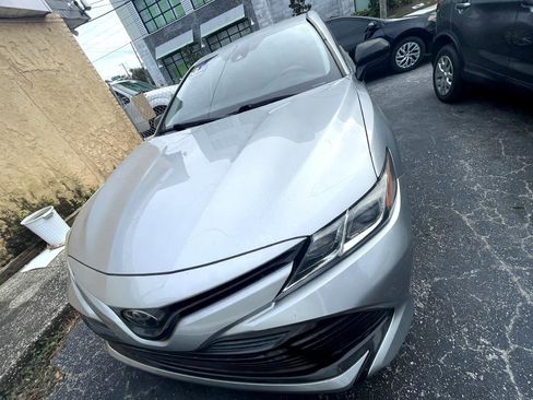 Used 2019 Toyota Camry LE image 13