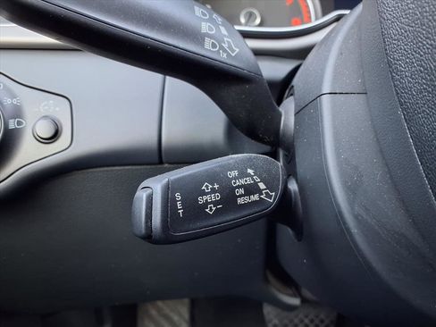 Used 2013 Audi A4 2.0T Premium w/ Convenience Pkg image 12