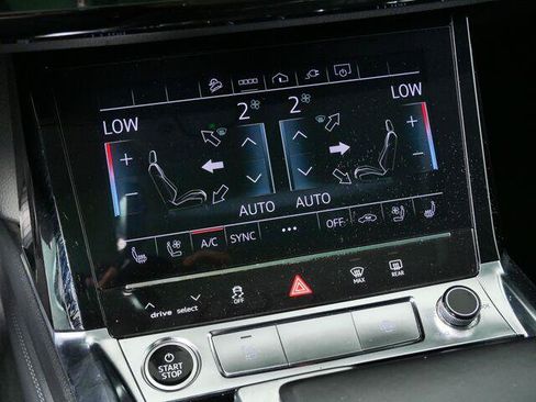 Used 2023 Audi e-tron Premium Plus w/ Premium Plus Package AWD/4WD image 18