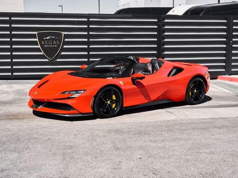Used 2025 Ferrari SF90 Spider AWD/4WD image 5
