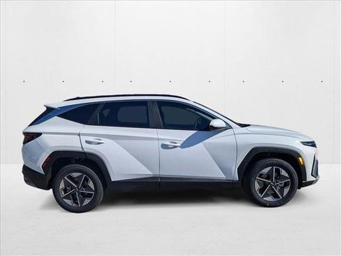 New 2025 Hyundai Tucson SEL image 7