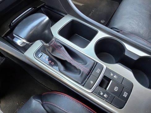 Used 2020 Kia Optima SX image 18