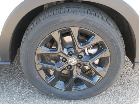 Used 2025 Honda HR-V Sport image 15