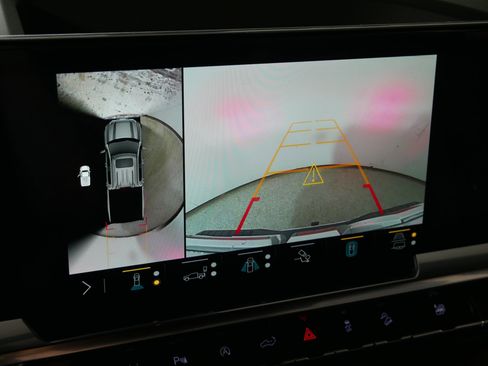 Certified 2023 GMC Sierra 1500 SLT w/ SLT Premium Plus Package image 33