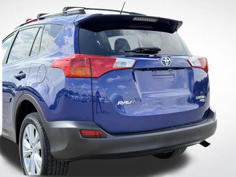 Used 2015 Toyota RAV4 Limited w/ Technology Package AWD/4WD image 3