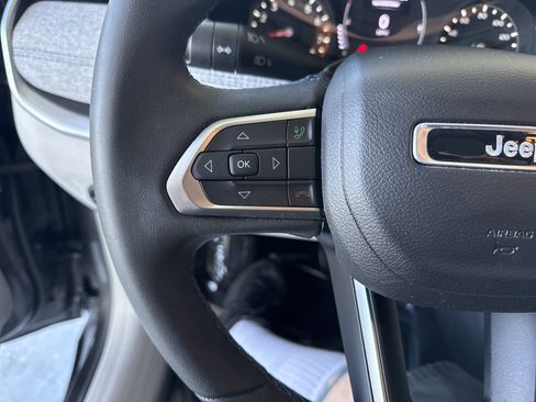 Used 2022 Jeep Compass Latitude w/ Sun and Sound Group image 21