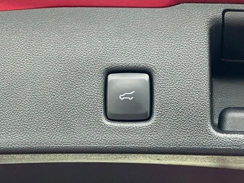 Used 2024 Ford Escape ST-Line w/ Cold Weather Package FWD image 20