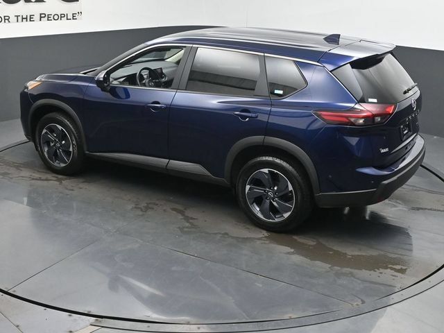 Used 2024 Nissan Rogue SV FWD image 43