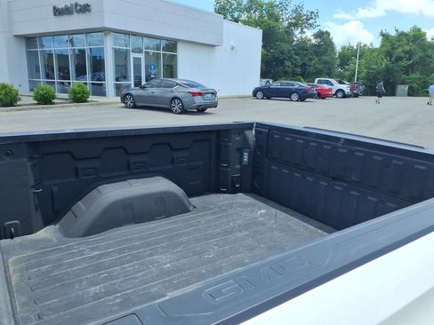 Used 2024 GMC Sierra 1500 Denali w/ Denali Reserve Package AWD/4WD image 15