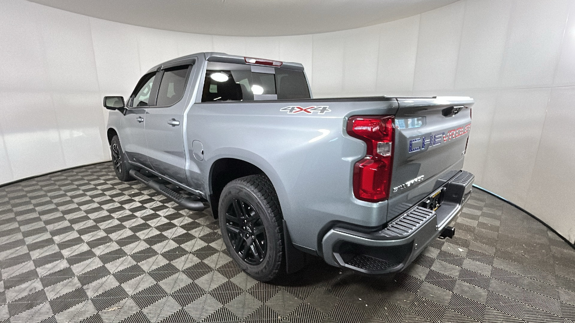 Used 2024 Chevrolet Silverado 1500 RST w/ Convenience Package II AWD/4WD image 5