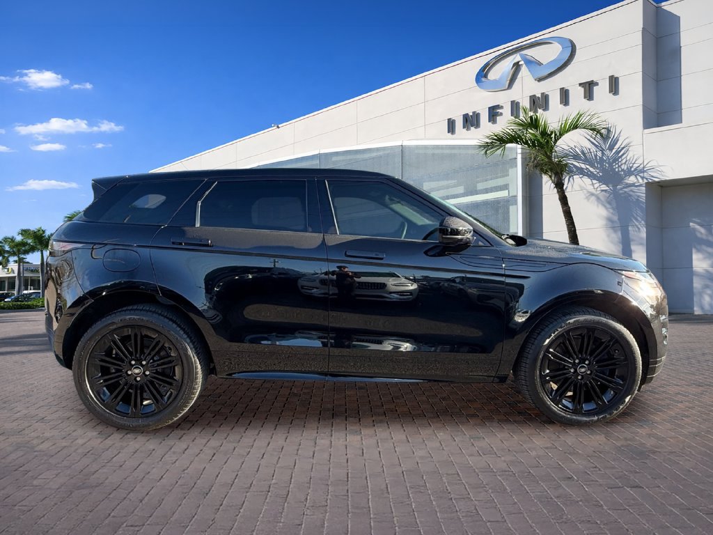 Used 2024 Land Rover Range Rover Evoque Dynamic SE AWD/4WD image 8