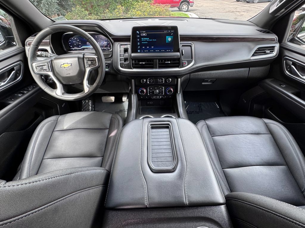 Used 2023 Chevrolet Tahoe LT w/ Luxury Package AWD/4WD image 33