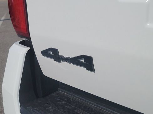 New 2026 Toyota Tacoma TRD Off-Road AWD/4WD image 7