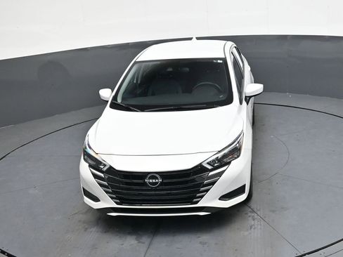 Certified 2025 Nissan Versa SV w/ Trunk Package image 35