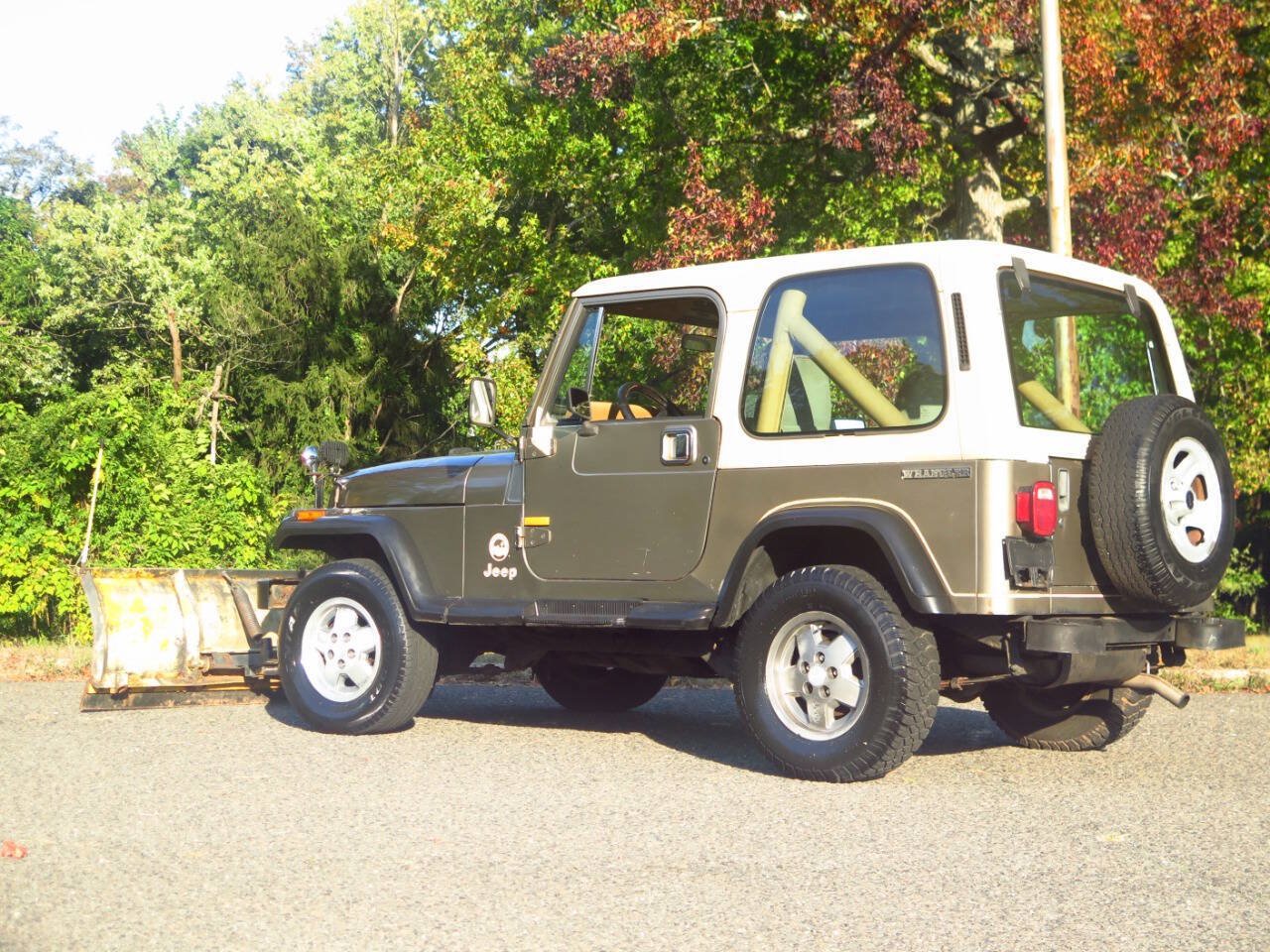 Used 1988 Jeep Wrangler Sahara AWD/4WD image 4