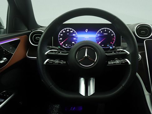 Used 2023 Mercedes-Benz C 300 Sedan image 8