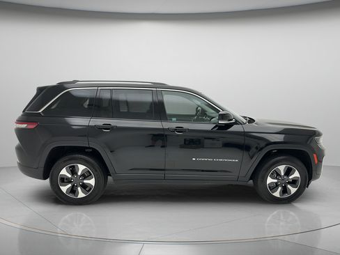 Used 2024 Jeep Grand Cherokee Limited 4xe AWD/4WD image 4