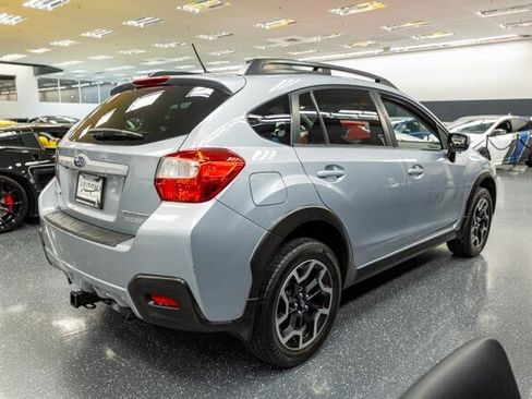 Used 2016 Subaru Crosstrek 2.0i Premium w/ Moonroof Package image 5
