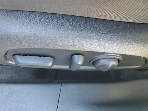 Used 2024 Chevrolet Malibu LT image 19