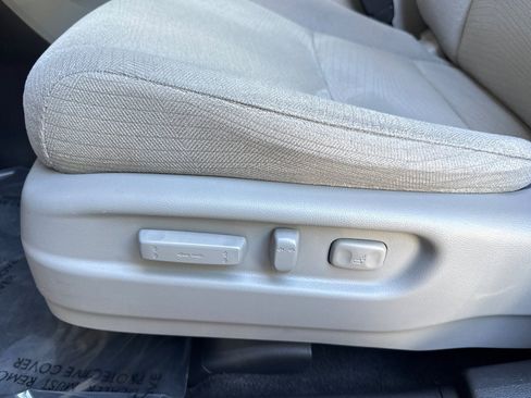 Used 2017 Honda Pilot EX image 15