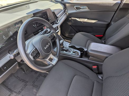 Certified 2024 Kia Sportage LX image 19