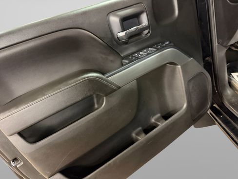 Used 2018 Chevrolet Silverado 1500 LT w/ All Star Edition image 16