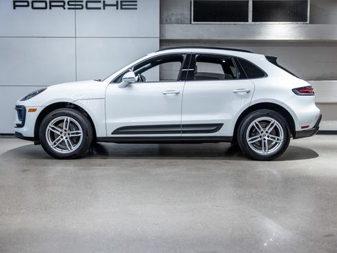 Used 2024 Porsche Macan AWD/4WD image 2