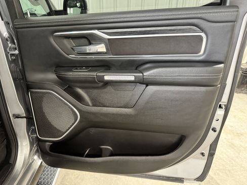 Used 2023 RAM 1500 Laramie AWD/4WD image 6