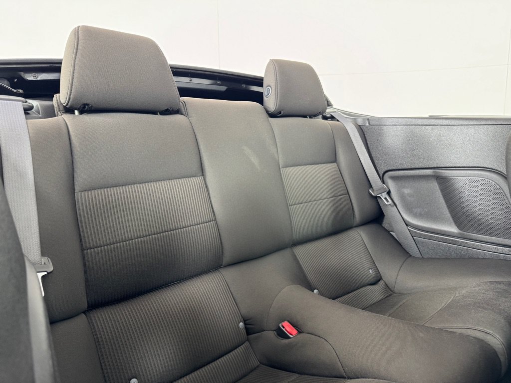 Used 2013 Ford Mustang Convertible RWD image 21