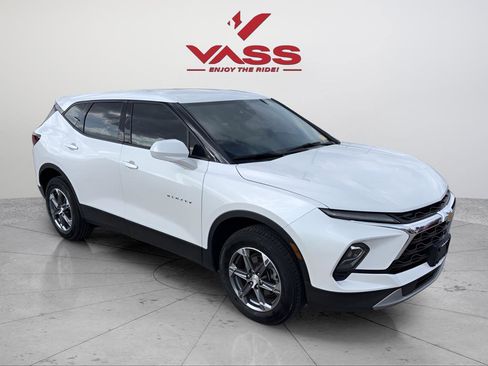 Used 2024 Chevrolet Blazer LT FWD image 7