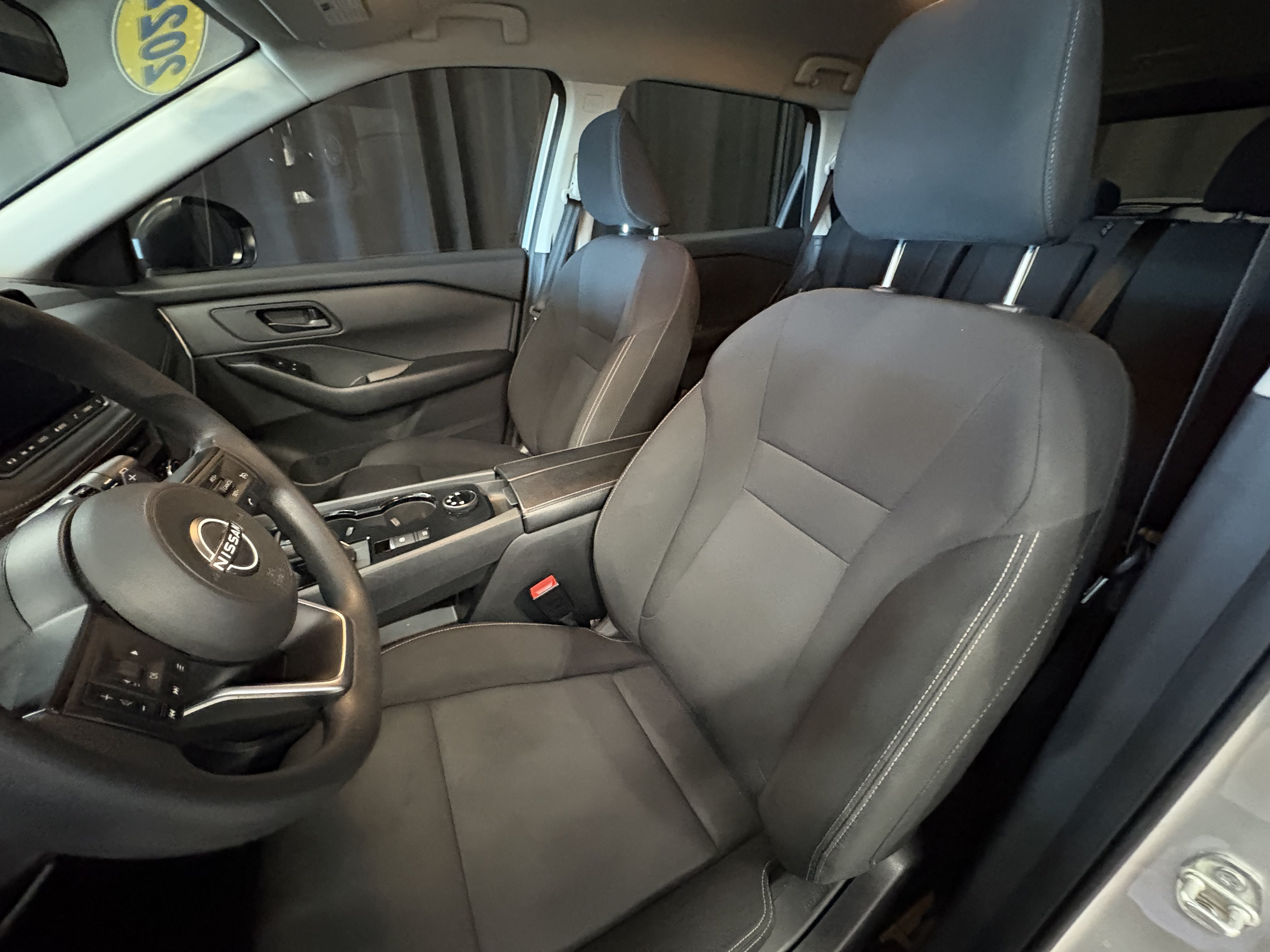 Used 2024 Nissan Rogue S AWD/4WD image 8