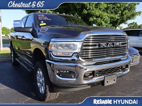 Used 2023 RAM 2500 Laramie AWD/4WD image 2