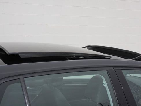 Used 2015 Volkswagen Golf TDI SEL image 31