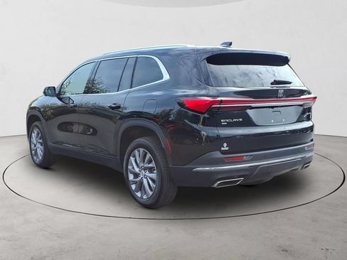 Used 2025 Buick Enclave Preferred AWD/4WD image 7