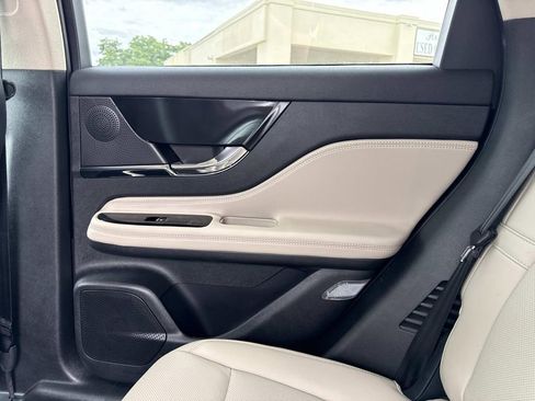 New 2026 Lincoln Corsair Premiere FWD image 15