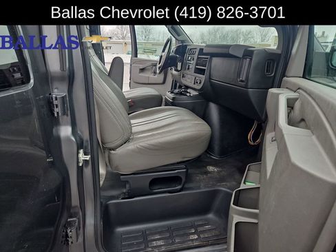 Certified 2016 Chevrolet Express 2500 LS image 27