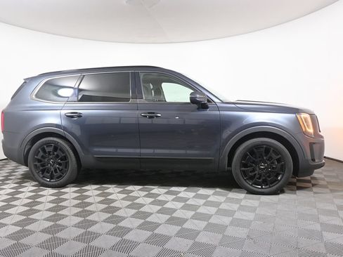 Used 2022 Kia Telluride EX w/ EX Premium Package AWD/4WD image 8