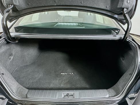 Used 2024 Nissan Sentra SV FWD image 26