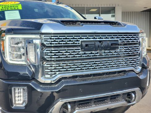 Used 2023 GMC Sierra 2500 Denali w/ Denali Ultimate Package AWD/4WD image 7