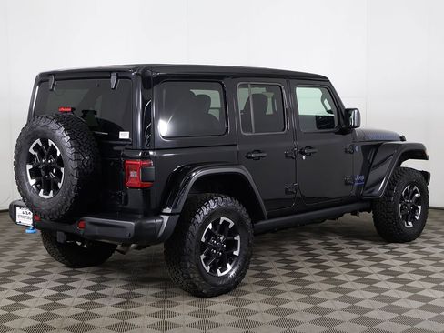 Used 2024 Jeep Wrangler Unlimited Rubicon 4xe AWD/4WD image 10