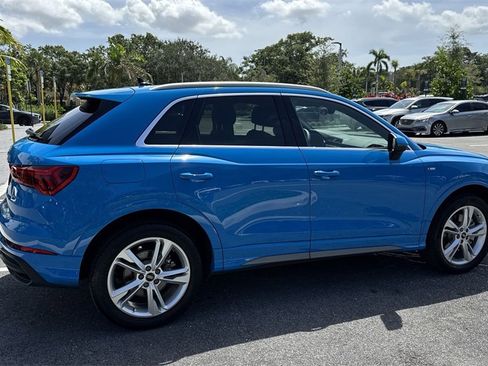 Used 2022 Audi Q3 2.0T Premium w/ Convenience Package image 5
