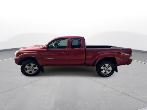 Used 2012 Toyota Tacoma PreRunner RWD image 9