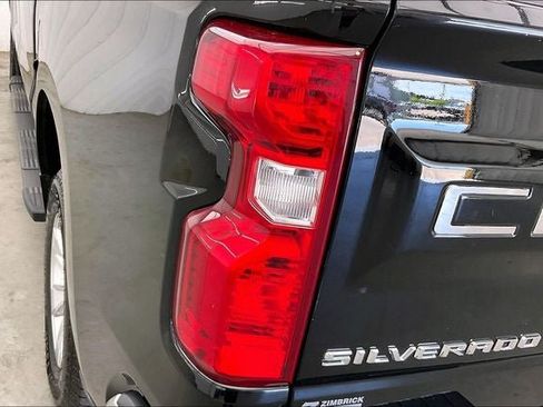 Used 2019 Chevrolet Silverado 1500 LT w/ All-Star Edition AWD/4WD image 26